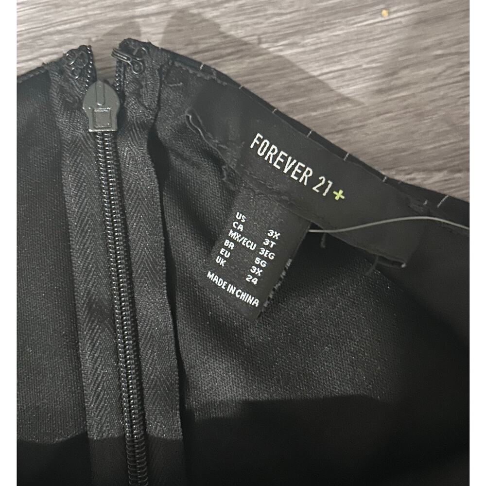 NWT Forever 21 Plus 3X Black Pinstripe Slip Dress - Picture 4 of 8